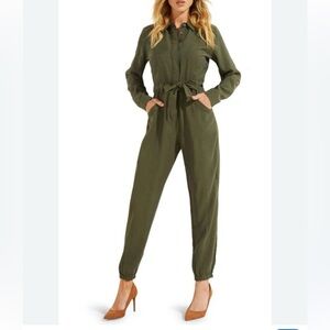 Guess TIE-BELT JUMPSUIT  size X-small